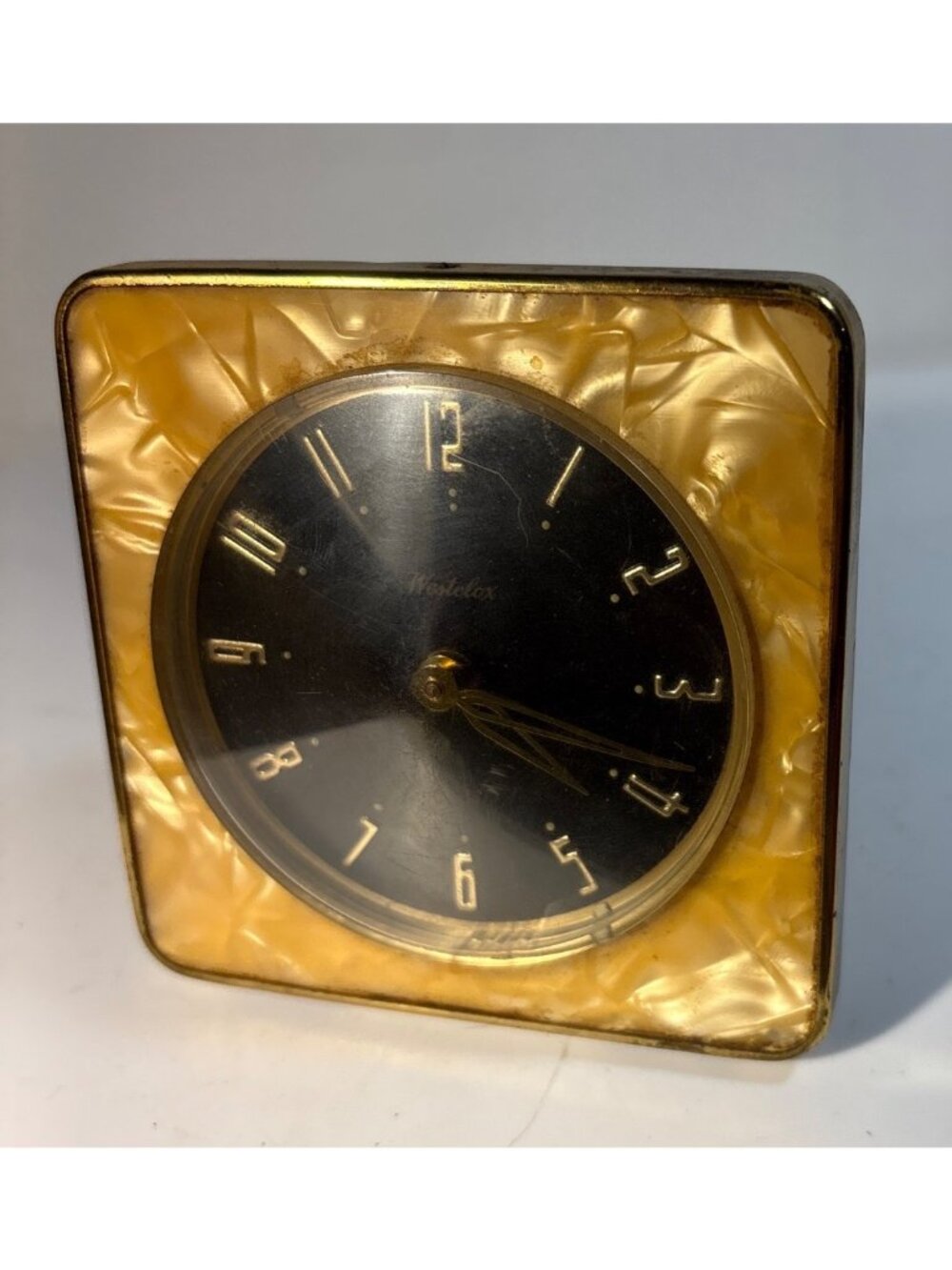 Westclox Scotland Alarm Clock With Marbled Yellow Case & Black Dial Wind Up 3.5" - Picture 8 of 10